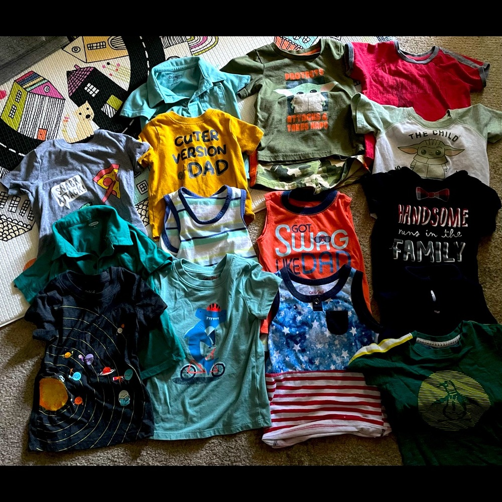 Boys 2T shirts lot